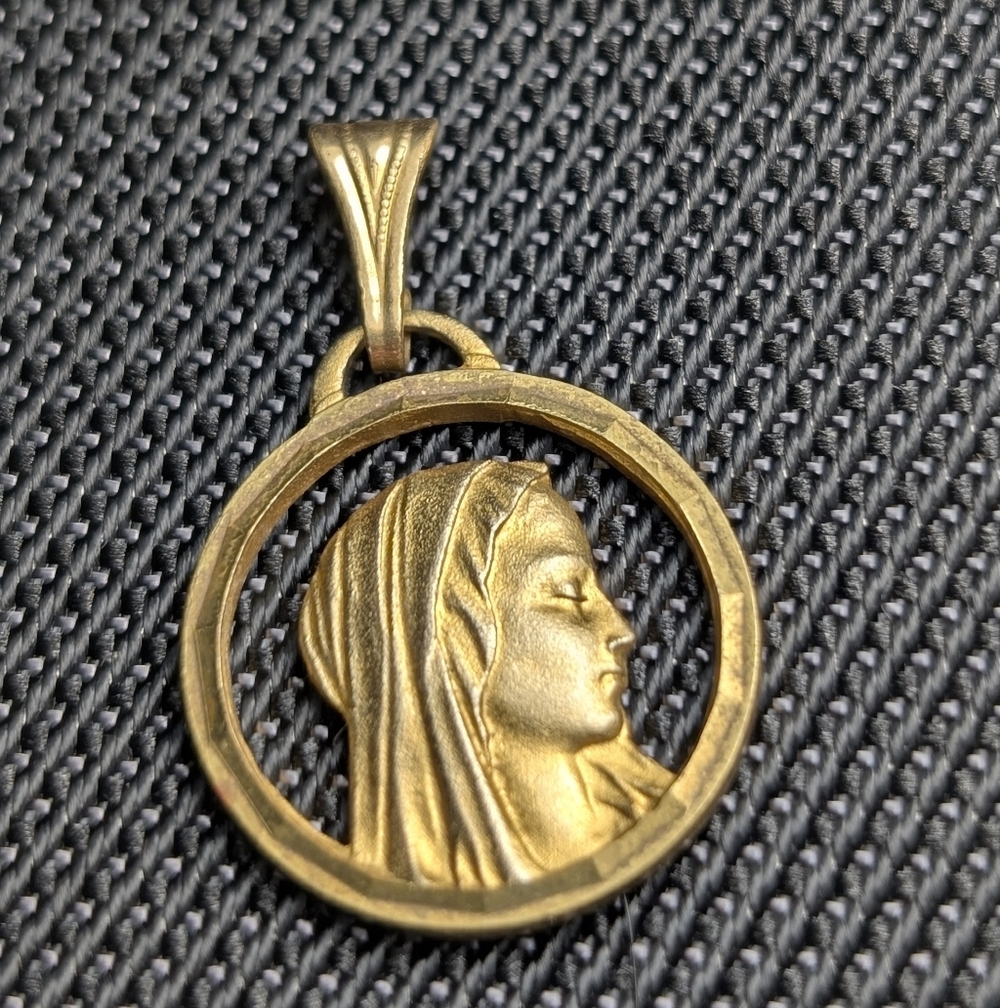 Gold Tone Madonna  Pendant  Virgin Mary Minimalist Religious